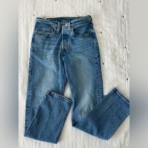 Levi’s 501 Straight Leg Jeans Size 26